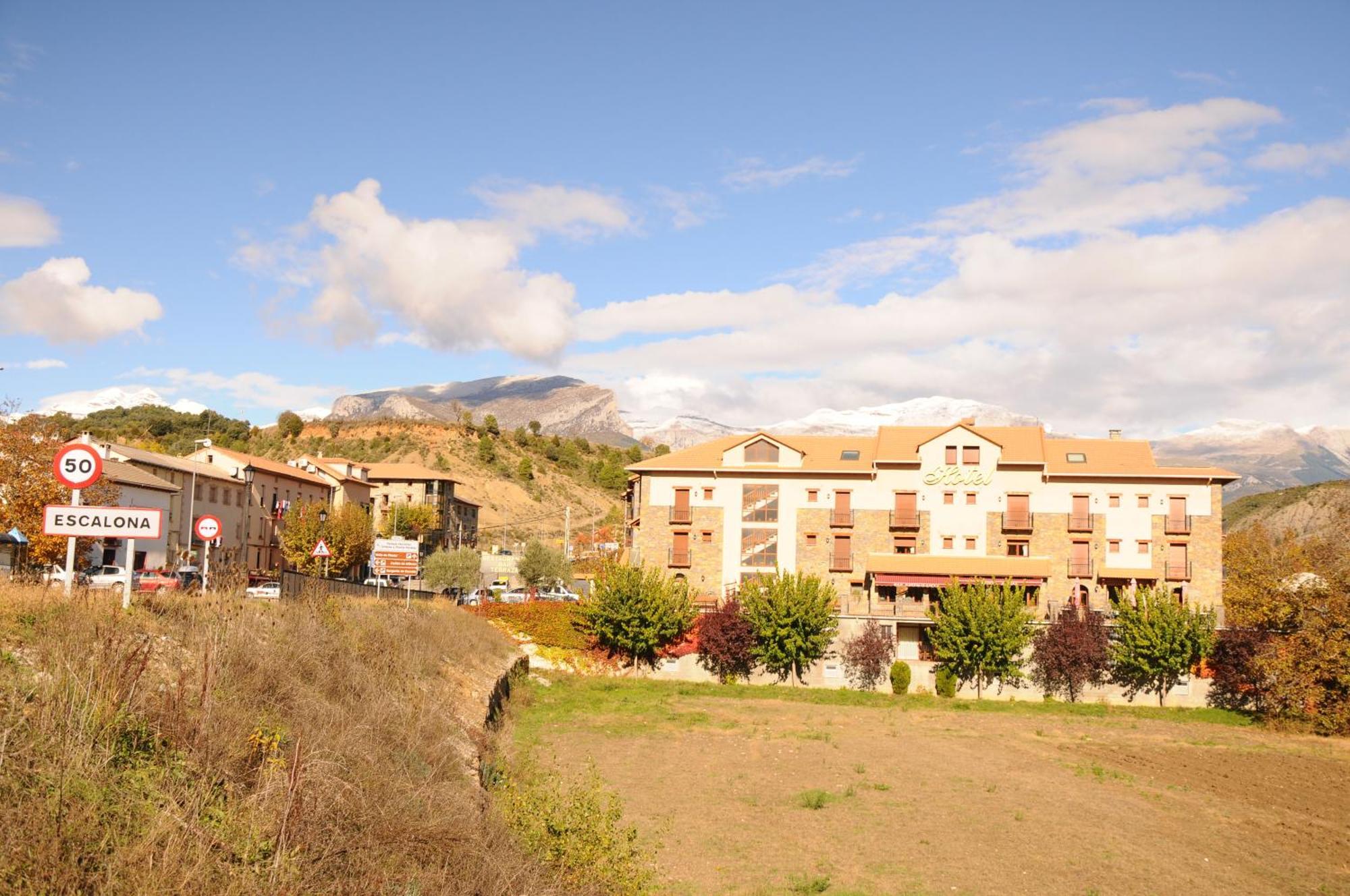 Hotel Arnal Escalona Exterior foto
